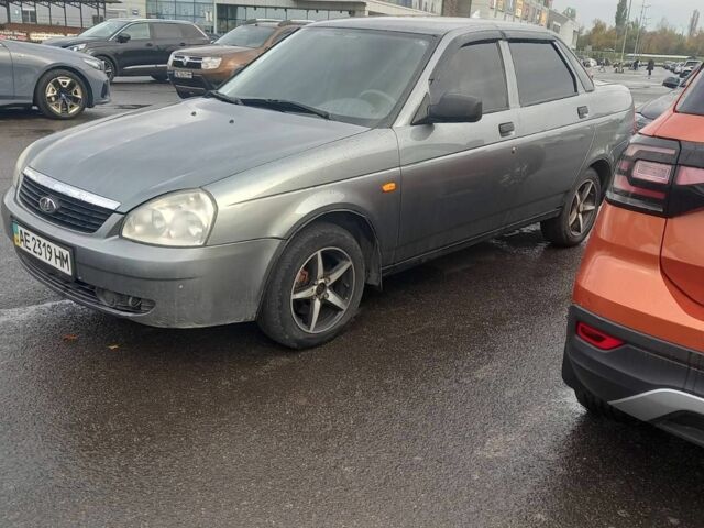 ВАЗ 2172 Priora 2010 у Кривому Розі на Automoto.ua Сірий ВАЗ 2172 Priora, об'ємом двигуна 1.6 л та пробігом 255 тис. км за 2500 $, фото 4 на Automoto.ua