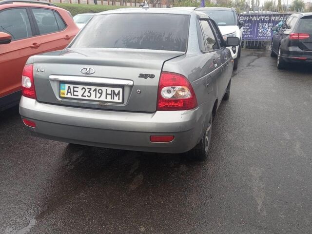 ВАЗ 2172 Priora 2010 у Кривому Розі на Automoto.ua Сірий ВАЗ 2172 Priora, об'ємом двигуна 1.6 л та пробігом 255 тис. км за 2500 $, фото 9 на Automoto.ua