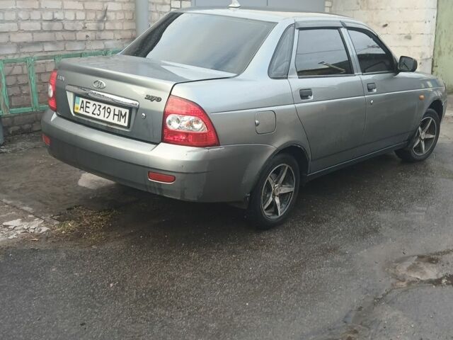 ВАЗ 2172 Priora 2010 у Кривому Розі на Automoto.ua Сірий ВАЗ 2172 Priora, об'ємом двигуна 1.6 л та пробігом 255 тис. км за 2500 $, фото 11 на Automoto.ua