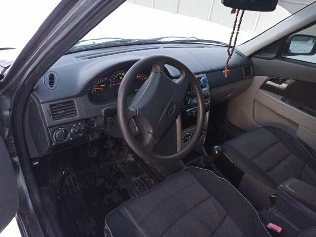 Сірий ВАЗ 2172 Priora, об'ємом двигуна 1.6 л та пробігом 240 тис. км за 1599 $, фото 2 на Automoto.ua