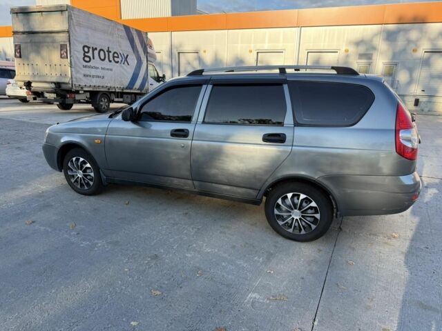 ВАЗ 2172 Priora 2010 в Врадиевке на Automoto.ua Серый ВАЗ 2172 Priora, объемом двигателя 1.6 л и пробегом 230 тыс. км за 2400 $, фото 4 на Automoto.ua