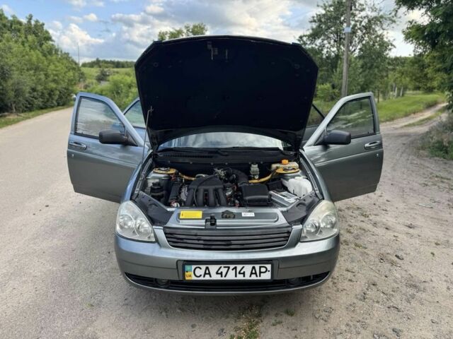 Сірий ВАЗ 2172 Priora, об'ємом двигуна 1.6 л та пробігом 125 тис. км за 2700 $, фото 6 на Automoto.ua