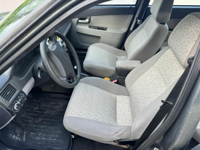 Сірий ВАЗ 2172 Priora, об'ємом двигуна 1.6 л та пробігом 125 тис. км за 2700 $, фото 14 на Automoto.ua