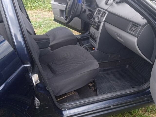 Синий ВАЗ 2172 Priora, объемом двигателя 1.6 л и пробегом 220 тыс. км за 2500 $, фото 4 на Automoto.ua