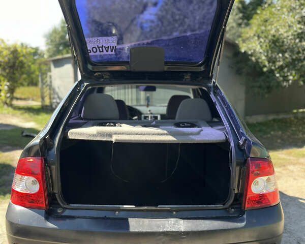 Синій ВАЗ 2172 Priora, об'ємом двигуна 1.6 л та пробігом 700 тис. км за 1600 $, фото 3 на Automoto.ua