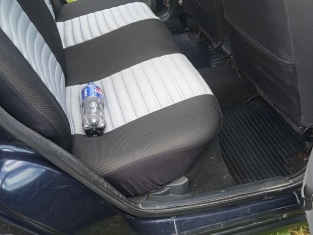 Синий ВАЗ 2172 Priora, объемом двигателя 1.6 л и пробегом 220 тыс. км за 2500 $, фото 6 на Automoto.ua