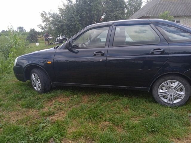 Синий ВАЗ 2172 Priora, объемом двигателя 1.6 л и пробегом 220 тыс. км за 2500 $, фото 12 на Automoto.ua