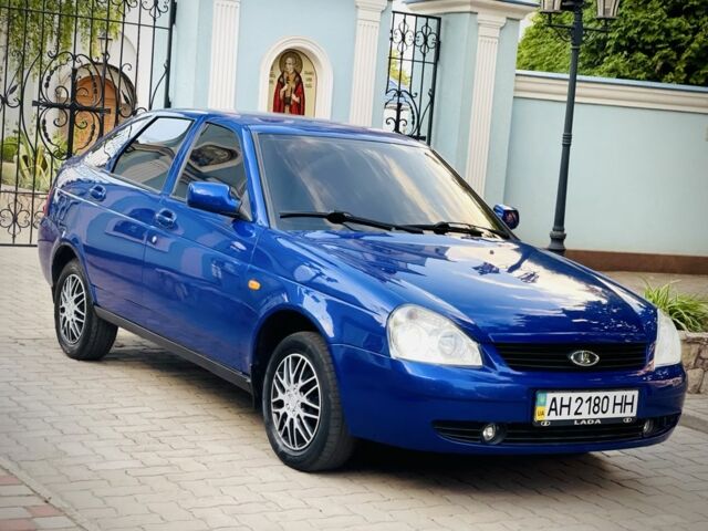 Синий ВАЗ 2172 Priora, объемом двигателя 1.6 л и пробегом 160 тыс. км за 3300 $, фото 1 на Automoto.ua