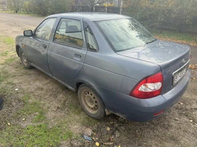 Синий ВАЗ 2172 Priora, объемом двигателя 1.6 л и пробегом 270 тыс. км за 1600 $, фото 4 на Automoto.ua