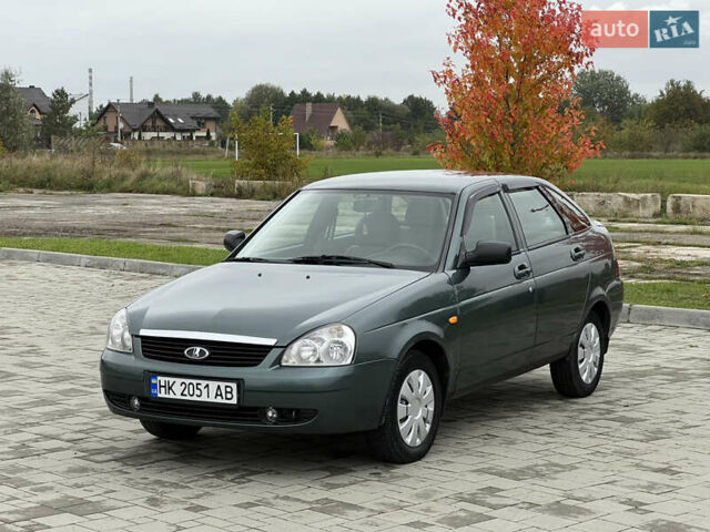Зеленый ВАЗ 2172 Priora, объемом двигателя 1.6 л и пробегом 148 тыс. км за 3700 $, фото 3 на Automoto.ua