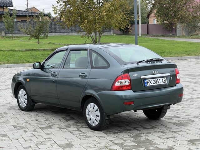 Зеленый ВАЗ 2172 Priora, объемом двигателя 1.6 л и пробегом 148 тыс. км за 3700 $, фото 4 на Automoto.ua