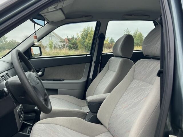 Зеленый ВАЗ 2172 Priora, объемом двигателя 1.6 л и пробегом 148 тыс. км за 3700 $, фото 8 на Automoto.ua