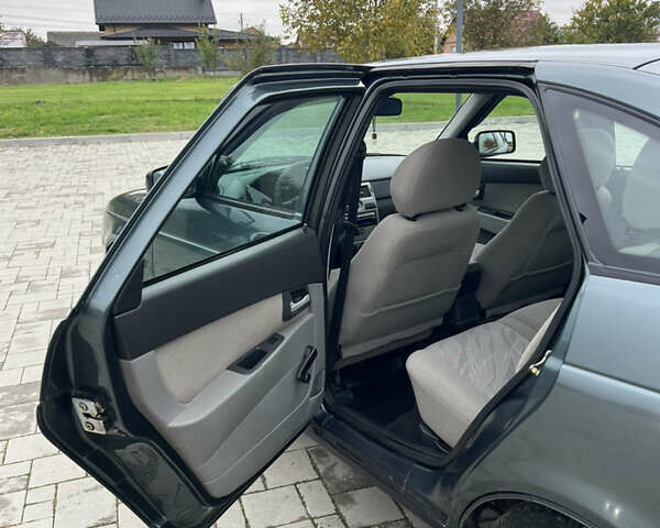 Зеленый ВАЗ 2172 Priora, объемом двигателя 1.6 л и пробегом 148 тыс. км за 3700 $, фото 21 на Automoto.ua