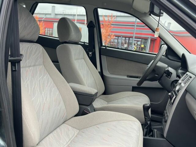 Зеленый ВАЗ 2172 Priora, объемом двигателя 1.6 л и пробегом 148 тыс. км за 3700 $, фото 15 на Automoto.ua