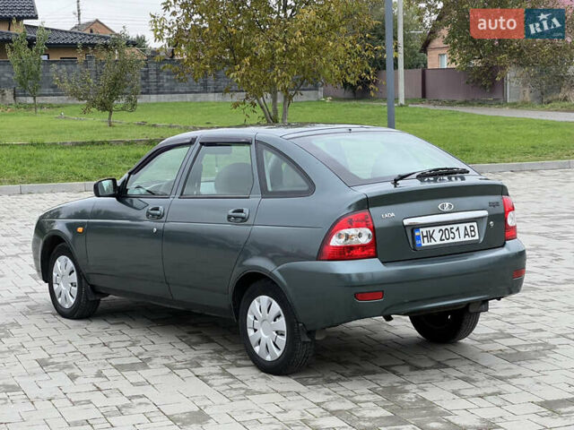 Зеленый ВАЗ 2172 Priora, объемом двигателя 1.6 л и пробегом 148 тыс. км за 3700 $, фото 9 на Automoto.ua