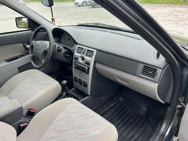 Зеленый ВАЗ 2172 Priora, объемом двигателя 1.6 л и пробегом 148 тыс. км за 3700 $, фото 16 на Automoto.ua