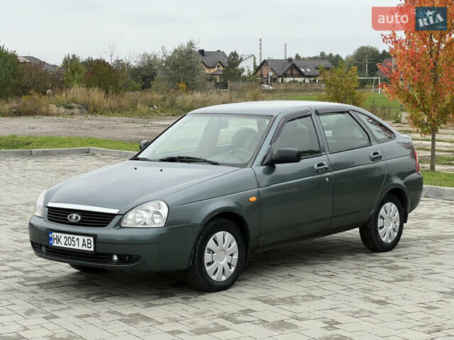 Зеленый ВАЗ 2172 Priora, объемом двигателя 1.6 л и пробегом 148 тыс. км за 3700 $, фото 5 на Automoto.ua
