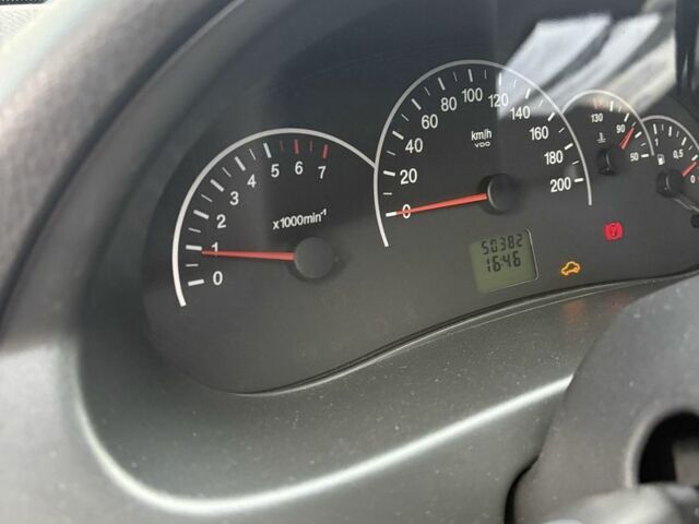 Зелений ВАЗ 2172 Priora, об'ємом двигуна 1.6 л та пробігом 50 тис. км за 4500 $, фото 6 на Automoto.ua