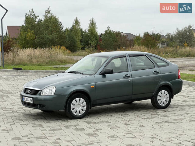 Зеленый ВАЗ 2172 Priora, объемом двигателя 1.6 л и пробегом 148 тыс. км за 3700 $, фото 6 на Automoto.ua