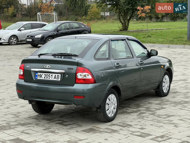 Зеленый ВАЗ 2172 Priora, объемом двигателя 1.6 л и пробегом 148 тыс. км за 3700 $, фото 10 на Automoto.ua