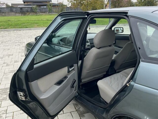 Зеленый ВАЗ 2172 Priora, объемом двигателя 1.6 л и пробегом 148 тыс. км за 3700 $, фото 10 на Automoto.ua