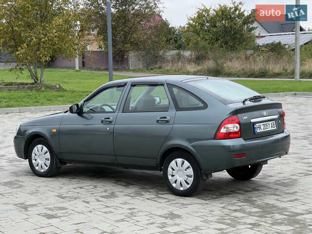 Зеленый ВАЗ 2172 Priora, объемом двигателя 1.6 л и пробегом 148 тыс. км за 3700 $, фото 8 на Automoto.ua