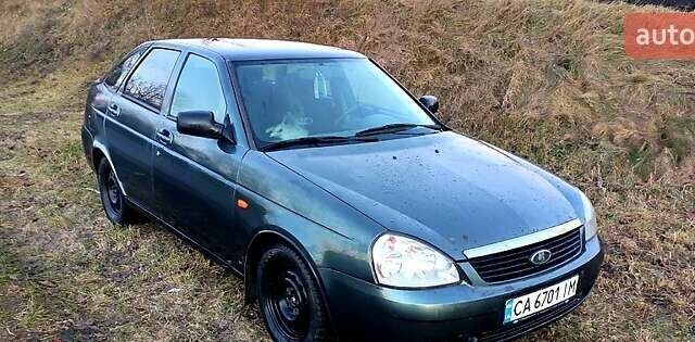 Зеленый ВАЗ 2172 Priora, объемом двигателя 1.6 л и пробегом 250 тыс. км за 2000 $, фото 11 на Automoto.ua