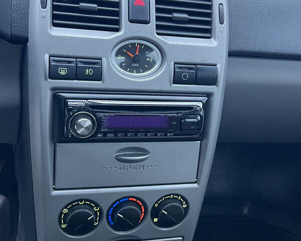 Зеленый ВАЗ 2172 Priora, объемом двигателя 1.6 л и пробегом 148 тыс. км за 3300 $, фото 26 на Automoto.ua