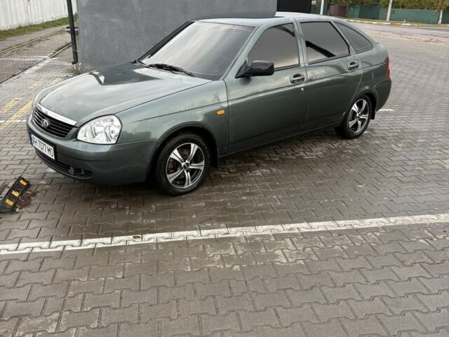 Зелений ВАЗ 2172 Priora, об'ємом двигуна 1.6 л та пробігом 50 тис. км за 4500 $, фото 1 на Automoto.ua