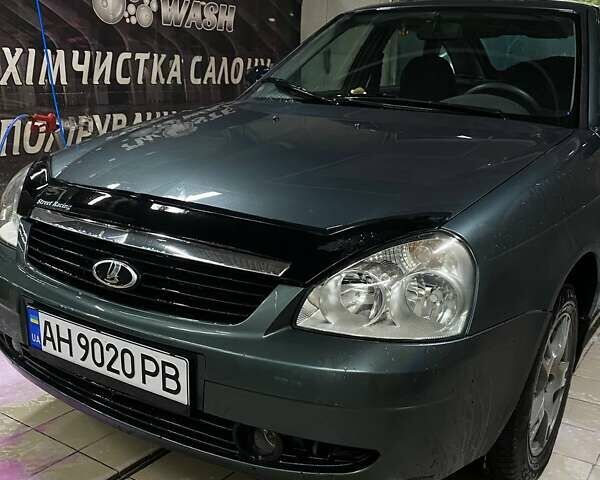 Зеленый ВАЗ 2172 Priora, объемом двигателя 1.6 л и пробегом 180 тыс. км за 2631 $, фото 1 на Automoto.ua