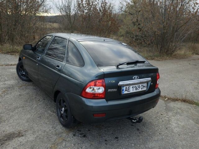 Зеленый ВАЗ 2172 Priora, объемом двигателя 1.6 л и пробегом 257 тыс. км за 3500 $, фото 2 на Automoto.ua