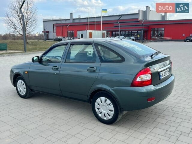 Зеленый ВАЗ 2172 Priora, объемом двигателя 1.6 л и пробегом 148 тыс. км за 2500 $, фото 7 на Automoto.ua