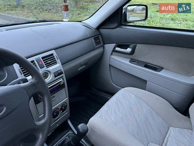 Зеленый ВАЗ 2172 Priora, объемом двигателя 1.6 л и пробегом 148 тыс. км за 3300 $, фото 21 на Automoto.ua