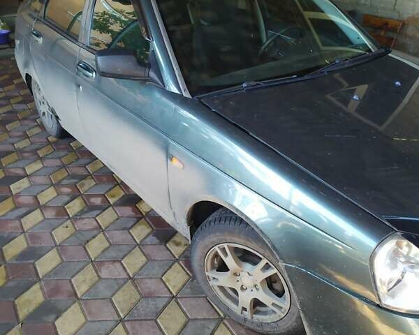 Зеленый ВАЗ 2172 Priora, объемом двигателя 1.6 л и пробегом 163 тыс. км за 1700 $, фото 3 на Automoto.ua