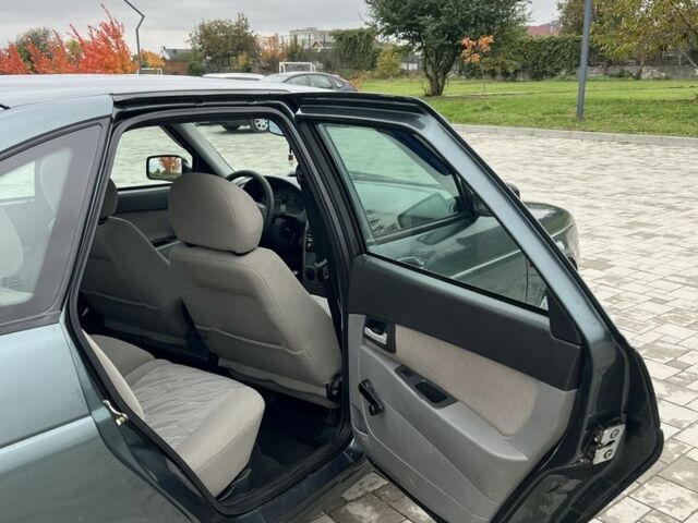 Зеленый ВАЗ 2172 Priora, объемом двигателя 1.6 л и пробегом 148 тыс. км за 3700 $, фото 12 на Automoto.ua