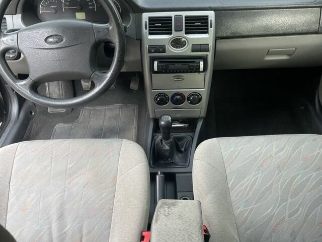 ВАЗ 2172 Priora 2008 в Царичанке на Automoto.ua Зеленый ВАЗ 2172 Priora, объемом двигателя 1.6 л и пробегом 211 тыс. км за 1900 $, фото 8 на Automoto.ua