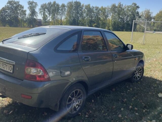 Зеленый ВАЗ 2172 Priora, объемом двигателя 1.6 л и пробегом 220 тыс. км за 2500 $, фото 3 на Automoto.ua