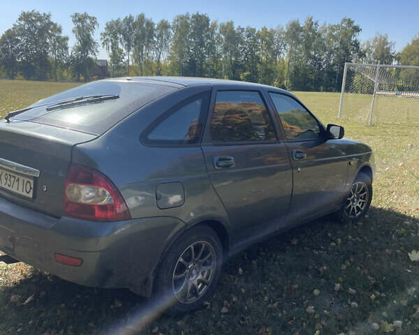 Зеленый ВАЗ 2172 Priora, объемом двигателя 1.6 л и пробегом 200 тыс. км за 2300 $, фото 3 на Automoto.ua