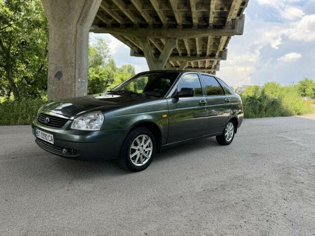 Зелений ВАЗ 2172 Priora, об'ємом двигуна 1.6 л та пробігом 220 тис. км за 2400 $, фото 4 на Automoto.ua