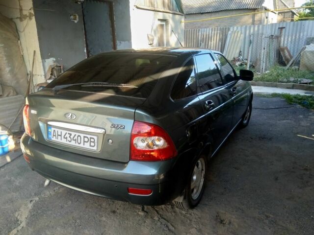 Зеленый ВАЗ 2172 Priora, объемом двигателя 1 л и пробегом 102 тыс. км за 5500 $, фото 2 на Automoto.ua