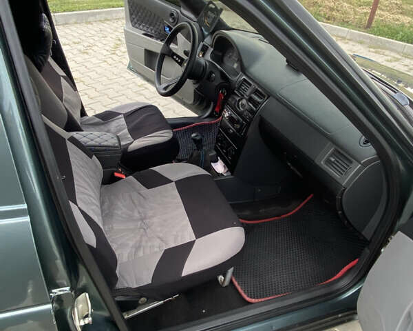 Зелений ВАЗ 2172 Priora, об'ємом двигуна 1.6 л та пробігом 254 тис. км за 3500 $, фото 19 на Automoto.ua