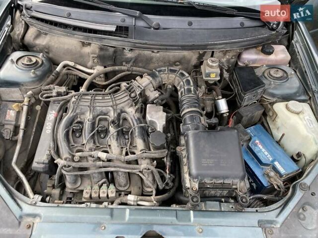 ВАЗ 2172 Priora 2011 у Тернополі на Automoto.ua Зелений ВАЗ 2172 Priora, об'ємом двигуна 1.6 л та пробігом 210 тис. км за 3499 $, фото 12 на Automoto.ua