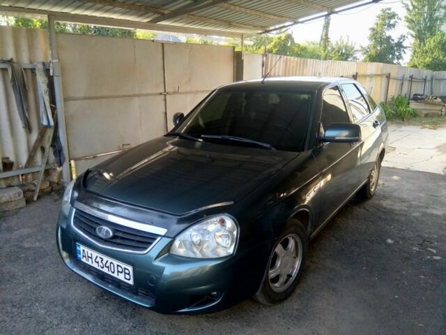Зеленый ВАЗ 2172 Priora, объемом двигателя 1 л и пробегом 102 тыс. км за 5500 $, фото 1 на Automoto.ua