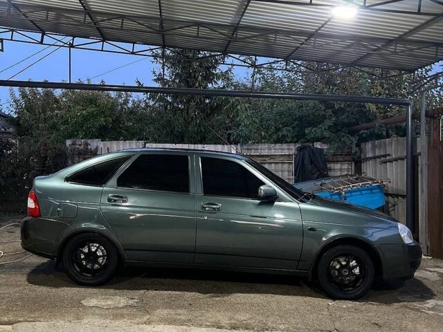 Зелений ВАЗ 2172 Priora, об'ємом двигуна 1.6 л та пробігом 160 тис. км за 4000 $, фото 1 на Automoto.ua