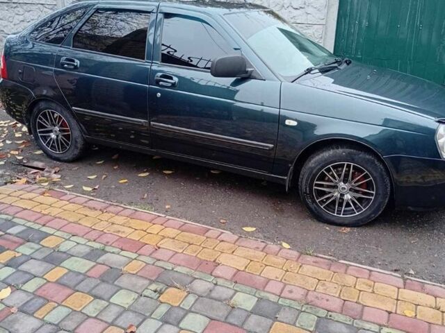 Зеленый ВАЗ 2172 Priora, объемом двигателя 1.6 л и пробегом 87 тыс. км за 3800 $, фото 5 на Automoto.ua