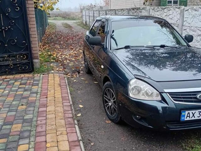 Зеленый ВАЗ 2172 Priora, объемом двигателя 1.6 л и пробегом 87 тыс. км за 3800 $, фото 2 на Automoto.ua