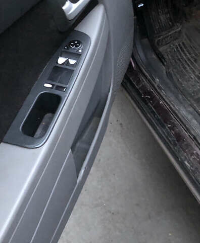 Красный ВАЗ 2173 Priora, объемом двигателя 1.6 л и пробегом 270 тыс. км за 2850 $, фото 35 на Automoto.ua