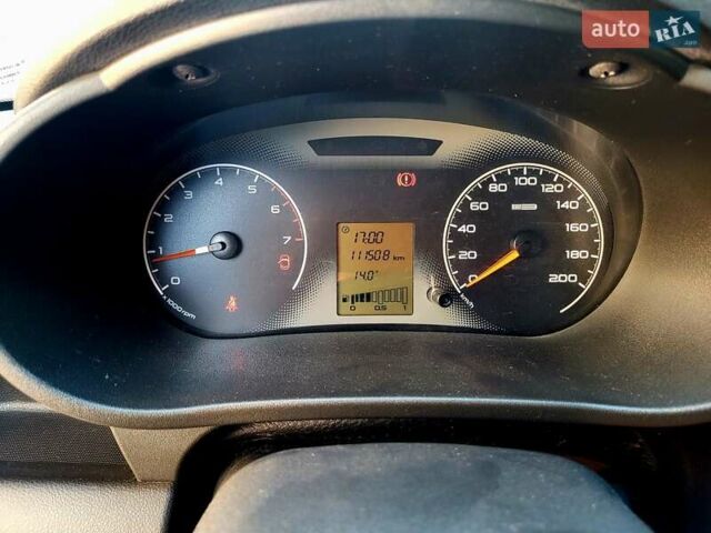 ВАЗ 2190 Гранта 2013 у Чернігові на Automoto.ua Білий ВАЗ 2190 Гранта, об'ємом двигуна 1.6 л та пробігом 111 тис. км за 3800 $, фото 11 на Automoto.ua