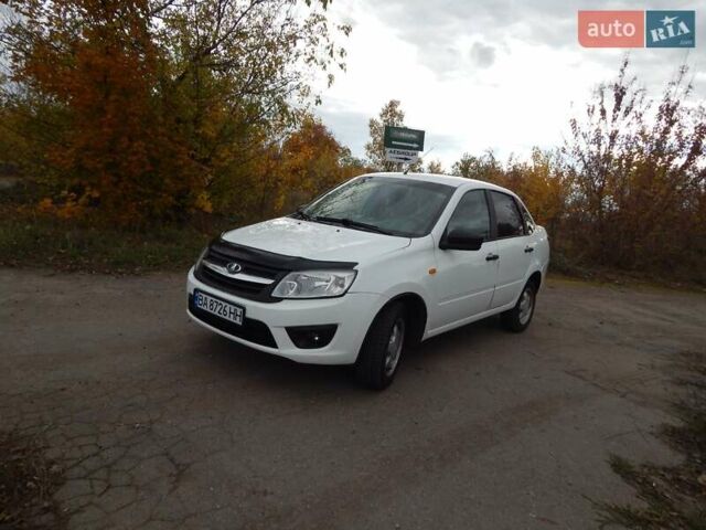 Белый ВАЗ 2190 Гранта, объемом двигателя 1.6 л и пробегом 107 тыс. км за 4000 $, фото 2 на Automoto.ua