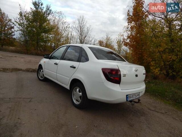 Белый ВАЗ 2190 Гранта, объемом двигателя 1.6 л и пробегом 107 тыс. км за 4000 $, фото 7 на Automoto.ua